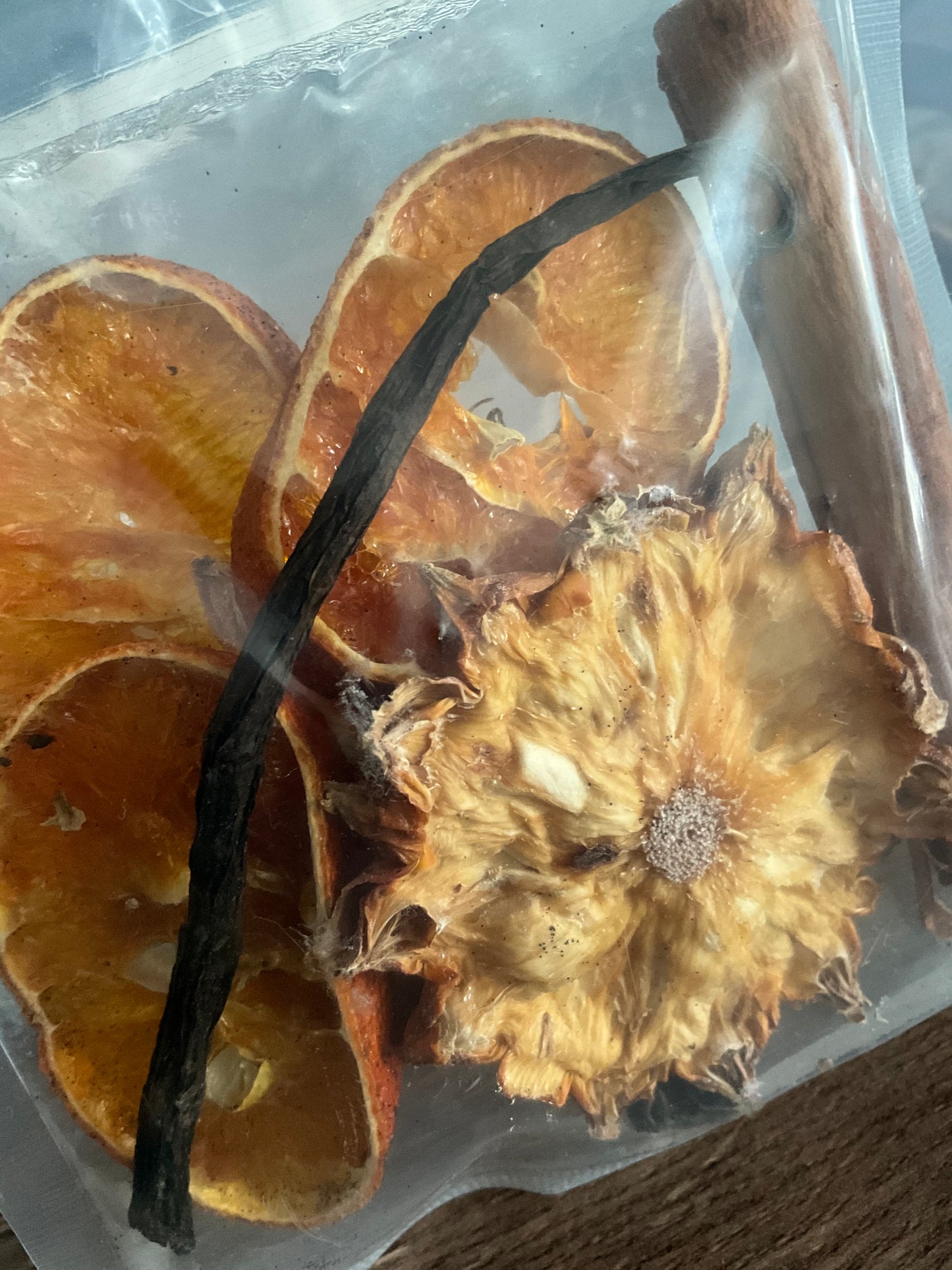 Bag of rum: Cinnamon, coffee, tangor, pineapple / 20g