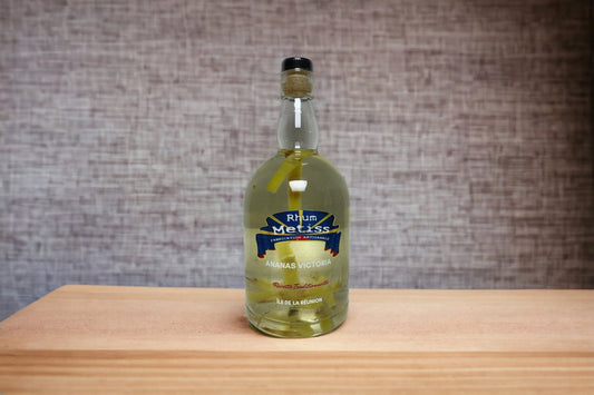 Victoria pineapple arrangements, 35 cl